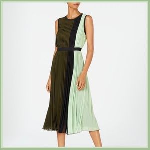 Alfani Colorblocked Pleated Sleeveless Dress NWOT